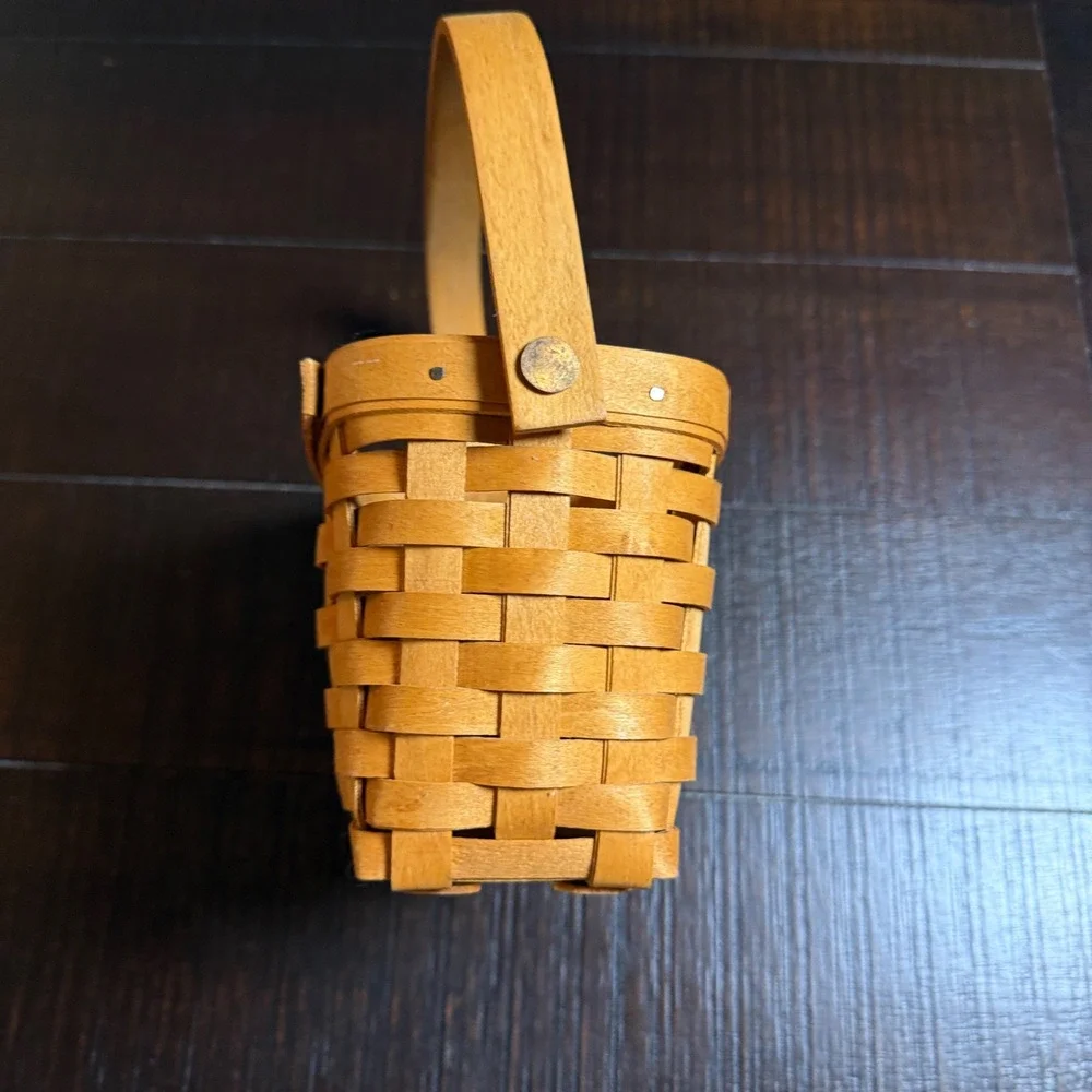 Longaberger Dresden Tour Basket II 1998 Cottagecore Small Brown Handwoven Decor